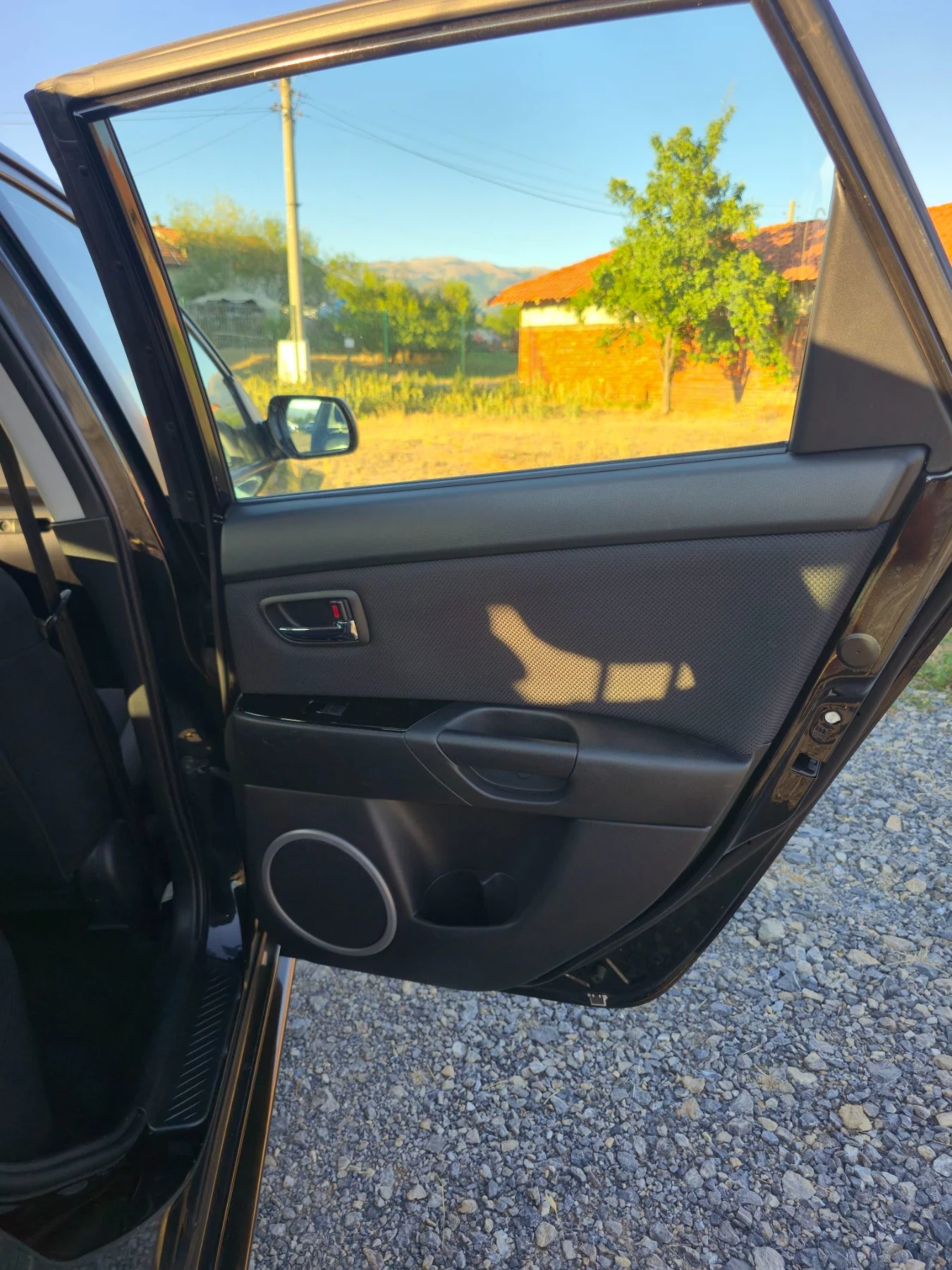 Mazda 3 2.0d, снимка 8 - Автомобили и джипове - 55742652