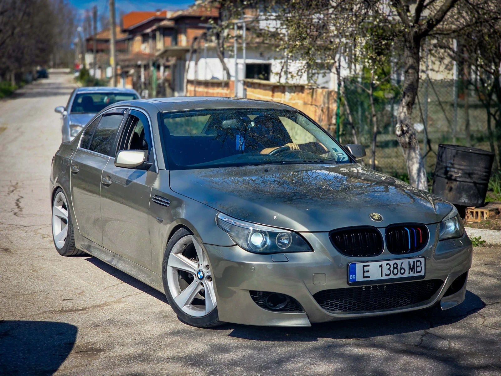 BMW 530, снимка 2 - Автомобили и джипове - 56157379