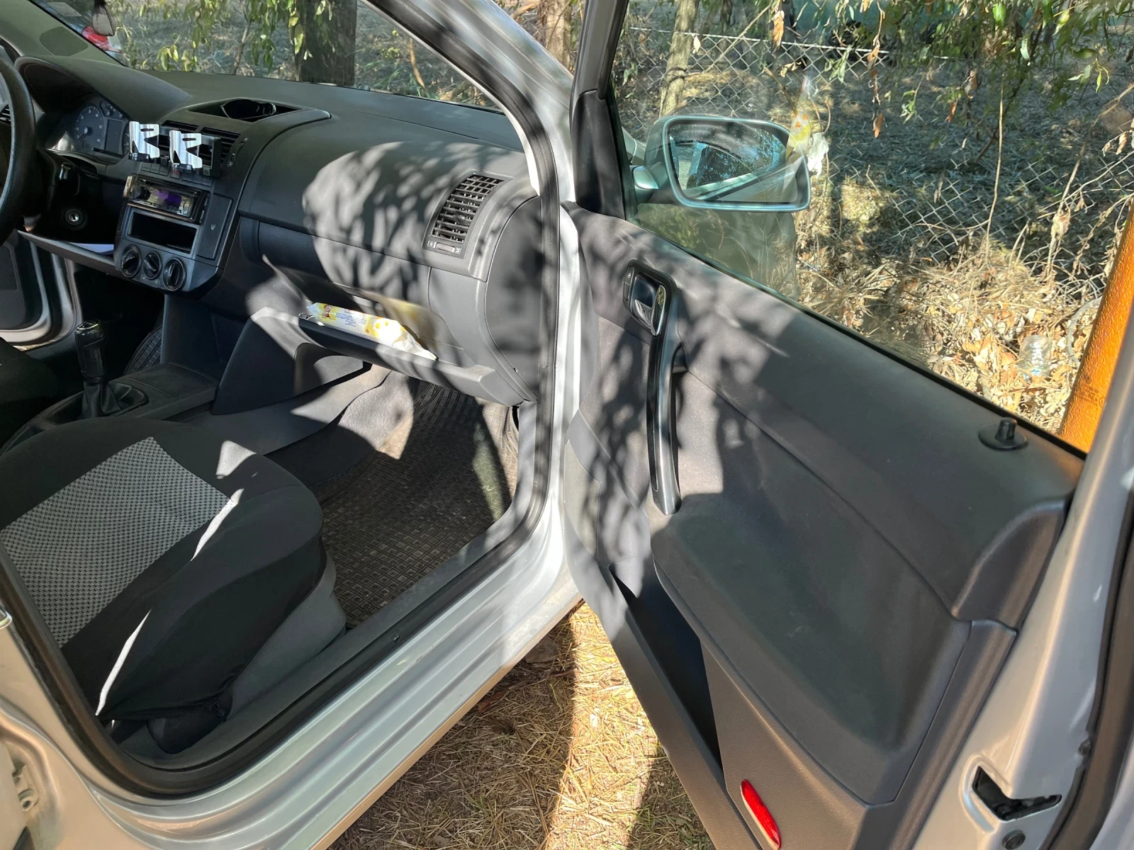 VW Polo купе, снимка 11 - Автомобили и джипове - 56192212