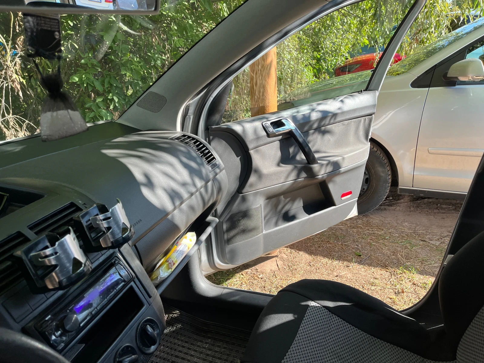 VW Polo купе, снимка 5 - Автомобили и джипове - 56192212