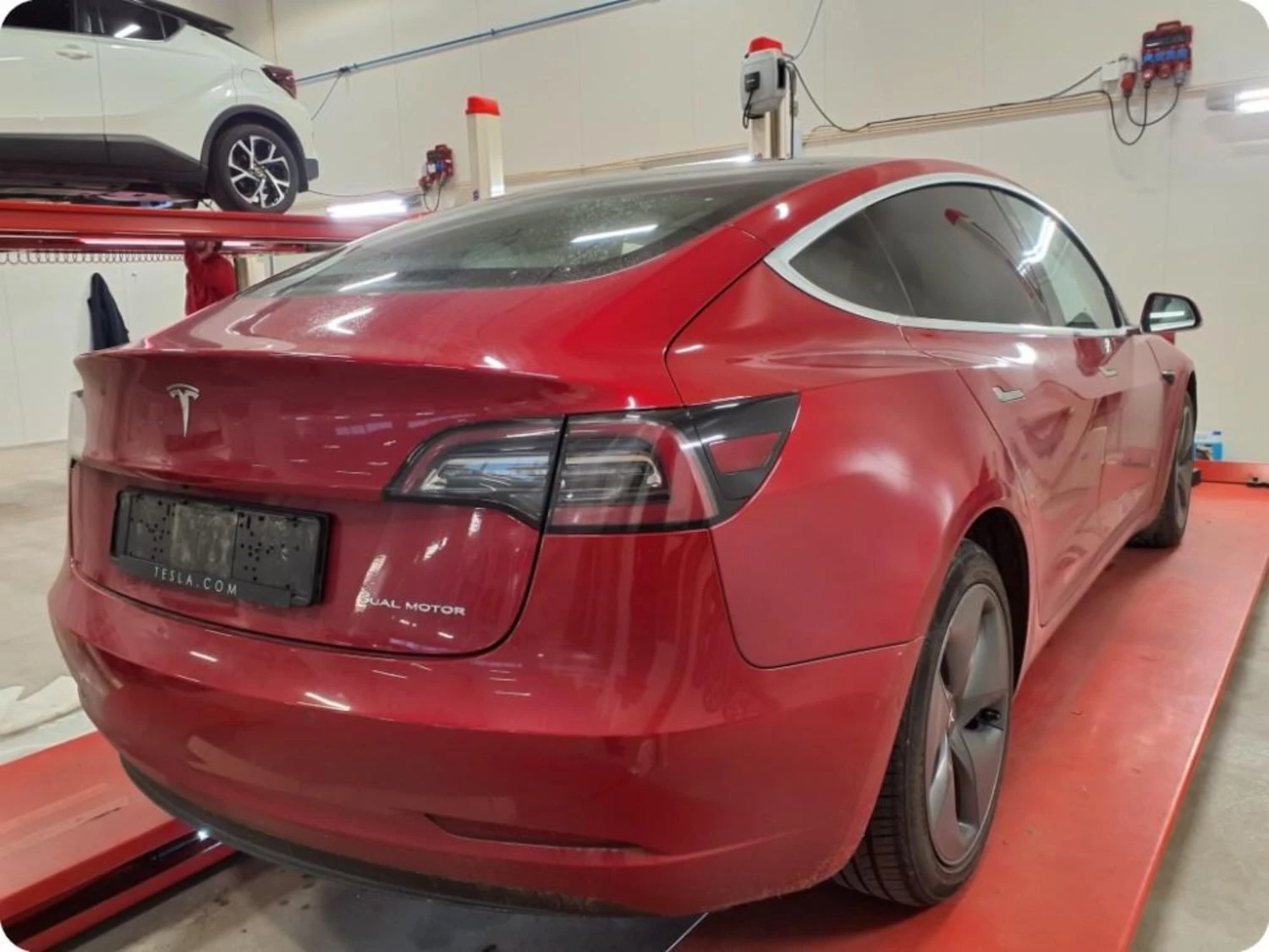 Tesla Model 3 Long Range AWD, снимка 3 - Автомобили и джипове - 56324166