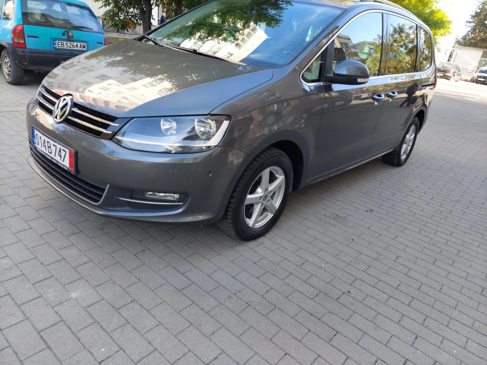 VW Sharan 2.0 TDI, снимка 3 - Автомобили и джипове - 56438595