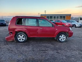 Nissan X-trail БРАКУВАН ПАЛИ И РАБОТИ ЦЯЛ ЗА ЧАСТИ , снимка 4