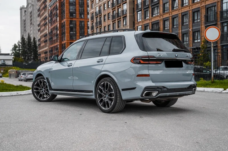 BMW X7 xDrive40d M-Sport, снимка 3 - Автомобили и джипове - 46925856