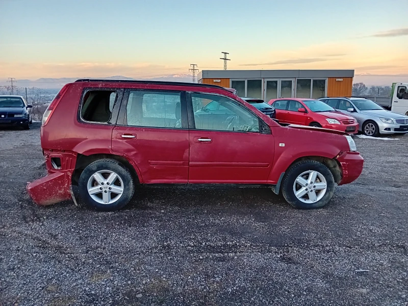 Nissan X-trail БРАКУВАН ПАЛИ И РАБОТИ ЦЯЛ ЗА ЧАСТИ , снимка 4 - Автомобили и джипове - 48557854