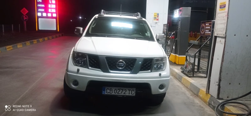 Nissan Navara 2.5/177 к.с., снимка 3 - Автомобили и джипове - 49422663