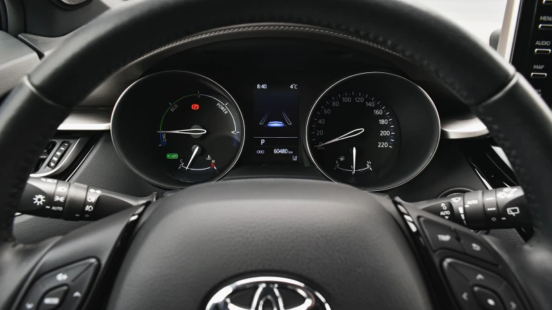 Toyota C-HR 2.0 Hybrid Advance Automatic, снимка 12 - Автомобили и джипове - 49563594