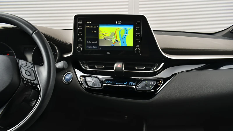 Toyota C-HR 2.0 Hybrid Advance Automatic, снимка 10 - Автомобили и джипове - 49563594