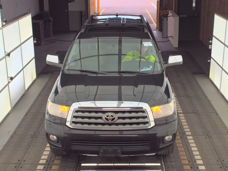 Toyota Sequoia LIMITED* 5.7* V8* ПОДГРЕВ* КАМЕРА* КЕЙЛЕС, снимка 7 - Автомобили и джипове - 52936195