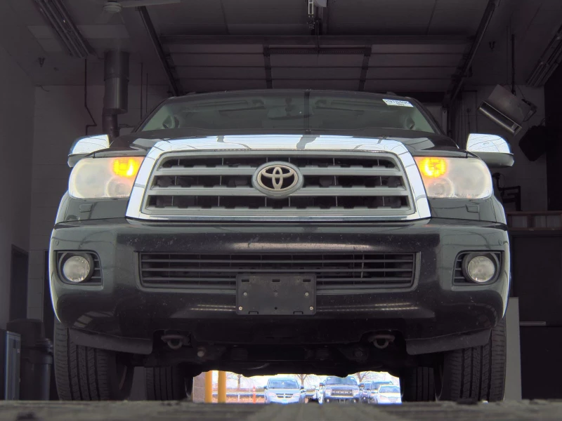 Toyota Sequoia LIMITED* 5.7* V8* ПОДГРЕВ* КАМЕРА* КЕЙЛЕС, снимка 5 - Автомобили и джипове - 52936195