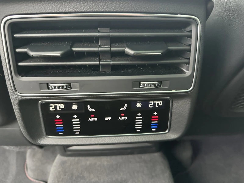 Audi RSQ8 PANO/B&O/ CAMERA 360 /MATRIX/, снимка 15 - Автомобили и джипове - 52571028
