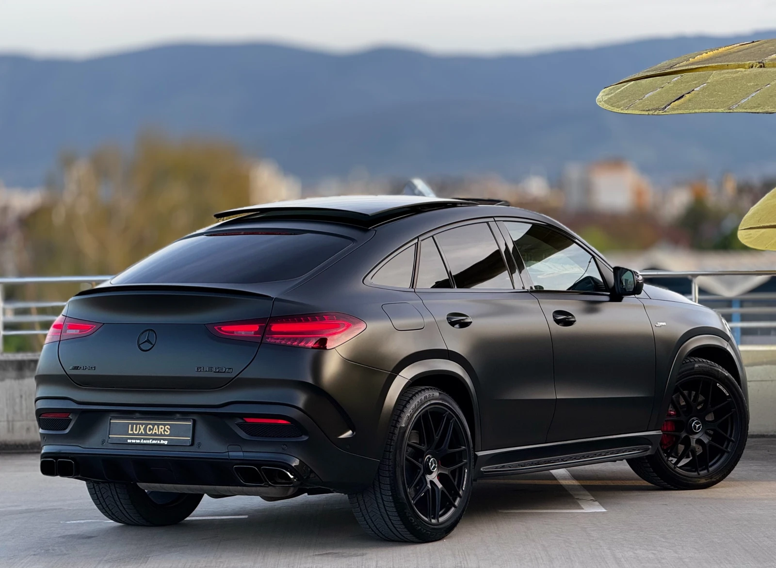 Mercedes-Benz GLE 53 4MATIC + COUPE- Panorama - Burmester - Cam360 - Keyless- - изображение 2
