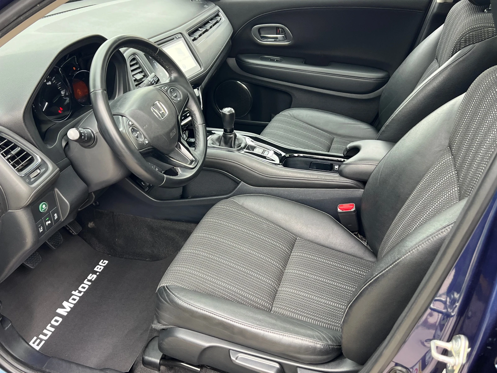Honda Hr-v 1.5I-VTEC, 105000км, EXCLUSIVE, LED, PANO, NAVI+ C - изображение 9
