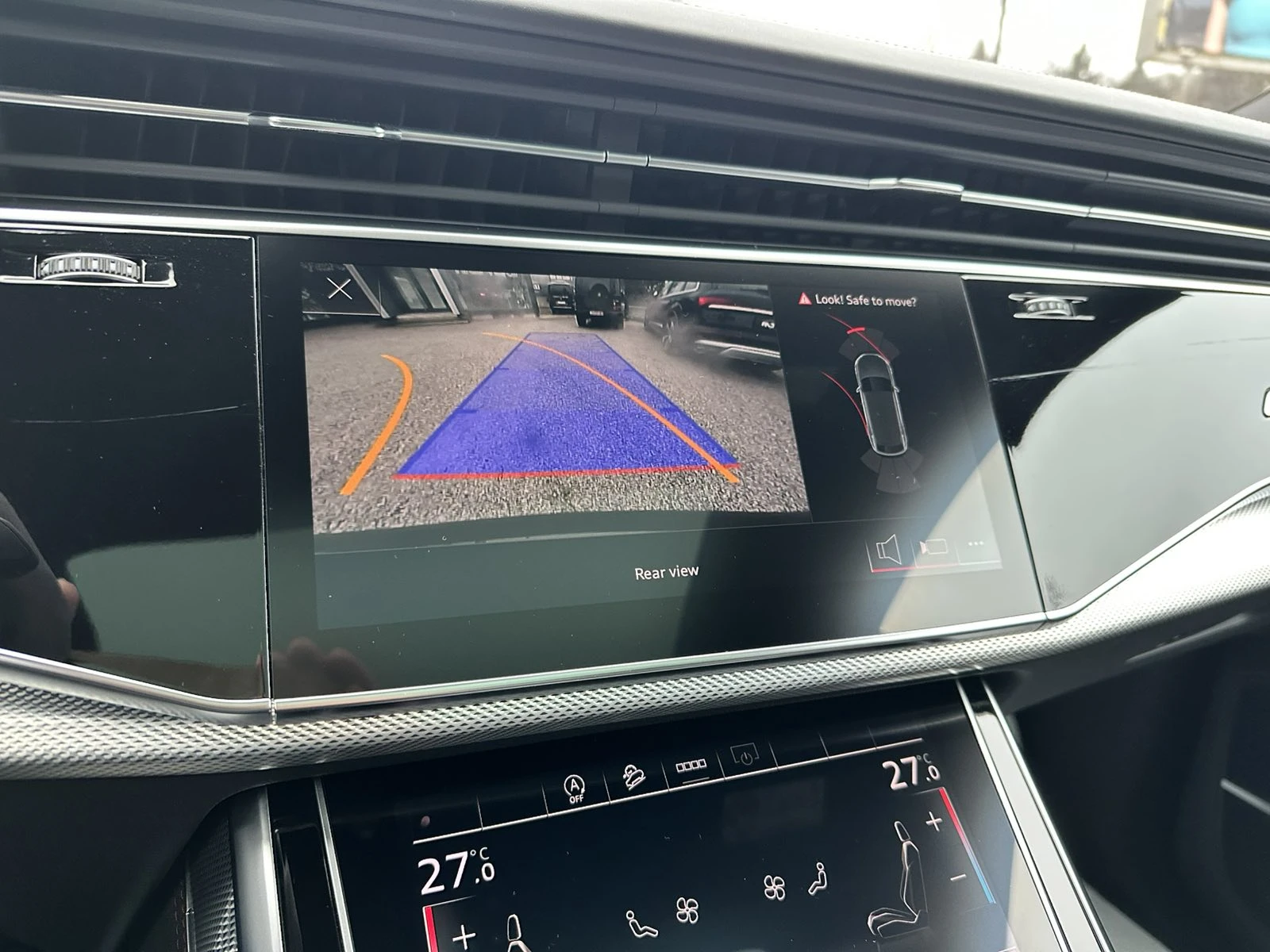 Audi RSQ8 PANO/B&O/ CAMERA 360 /MATRIX/ - изображение 10