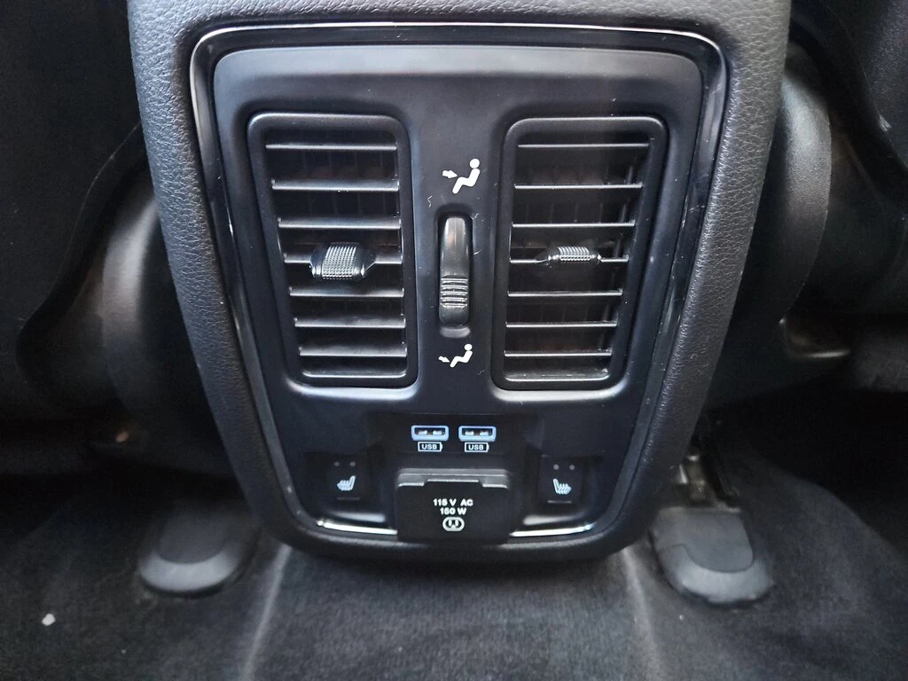 Jeep Grand cherokee Summit| 5.7L HEMI V8| Keyless| Панорамa| Premium, снимка 16 - Автомобили и джипове - 53965499