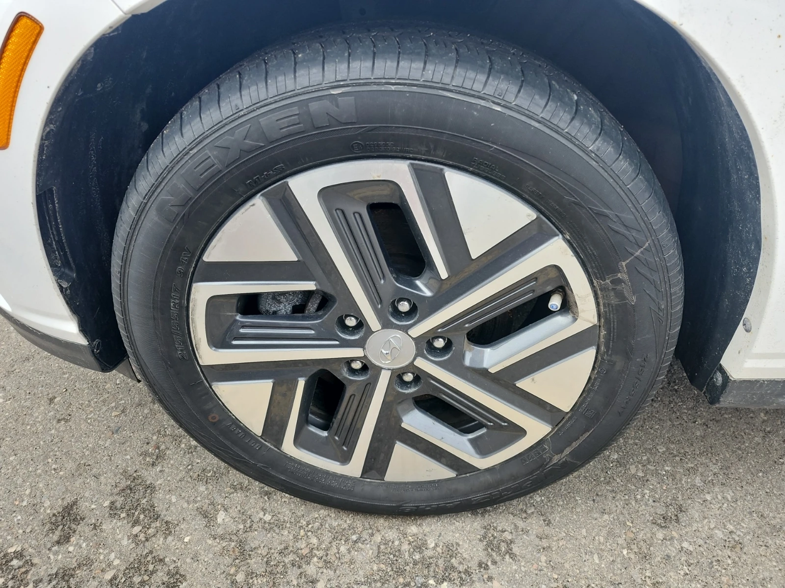 Hyundai Kona КЕYLESS GO| LANE ASSIST| 2 КЛЮЧА| ПОДГРЕВИ| , снимка 7 - Автомобили и джипове - 53988745