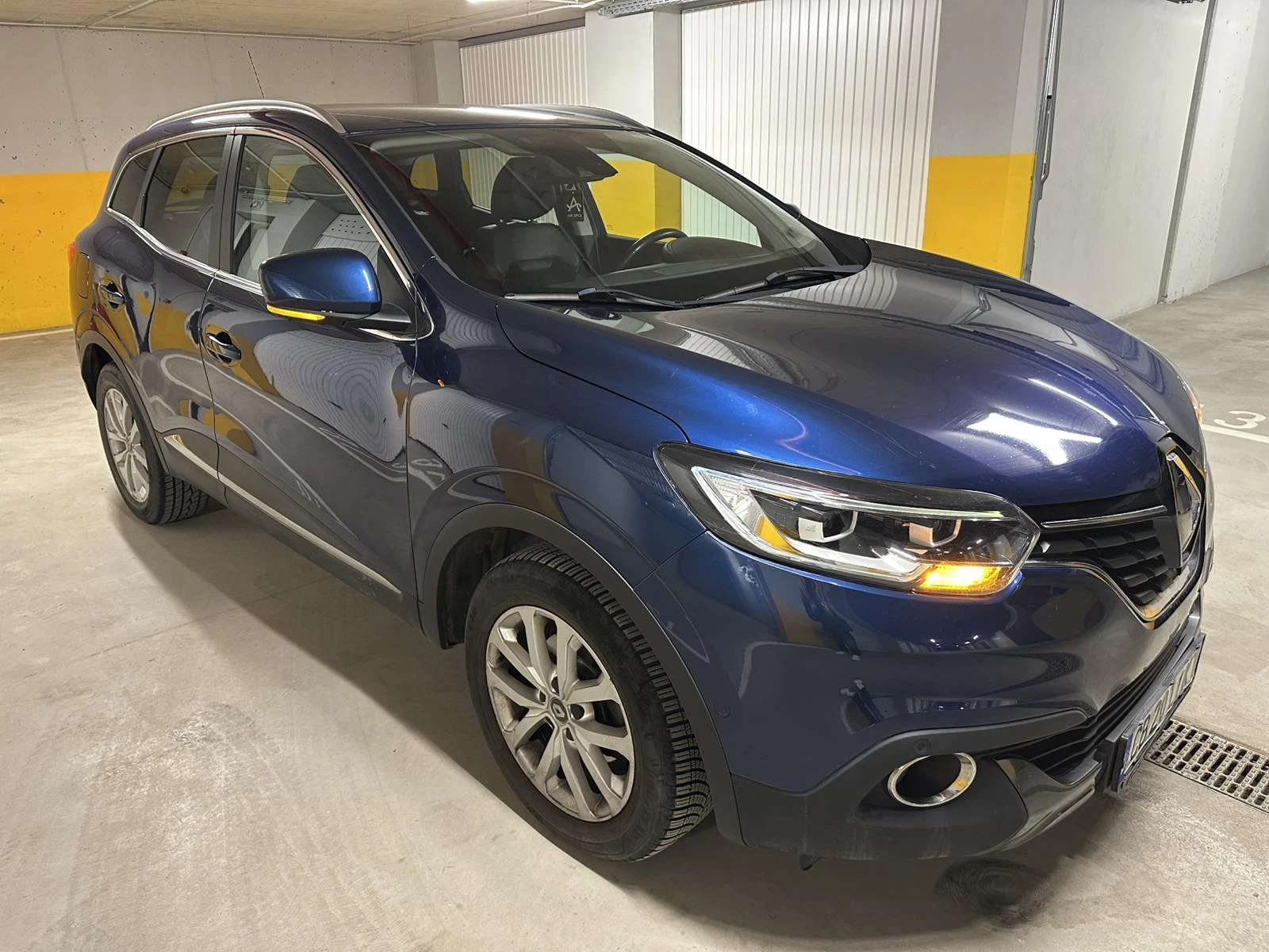 Renault Kadjar Intense, снимка 4 - Автомобили и джипове - 54559496