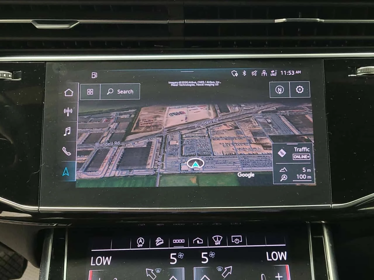 Audi Q8 * TECHNIK * ДИСТРОНИК * 360 * ОБУХВАНЕ * PANO, снимка 11 - Автомобили и джипове - 54612100