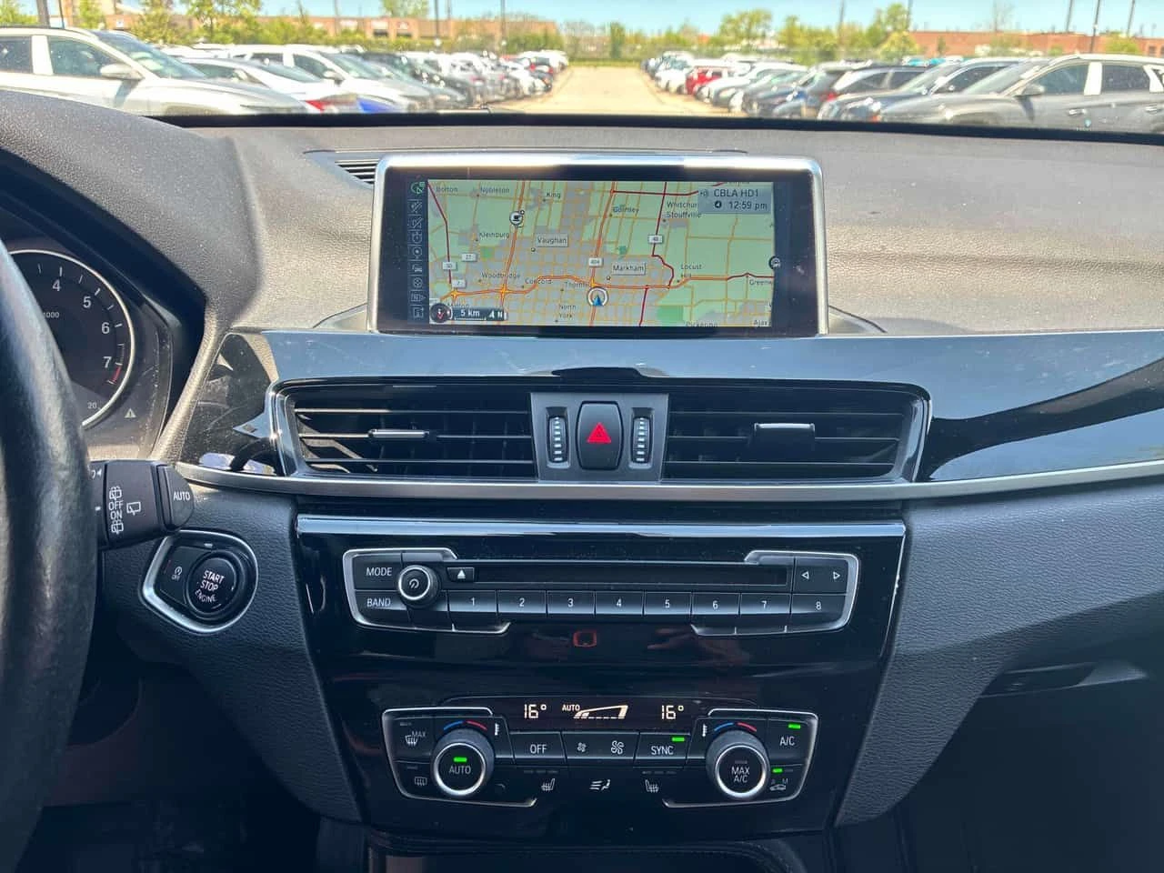 BMW X1 * xDrive28i * CARFAX * ПАНО * KEYLESS * ПОДГРЕВ, снимка 9 - Автомобили и джипове - 54759271