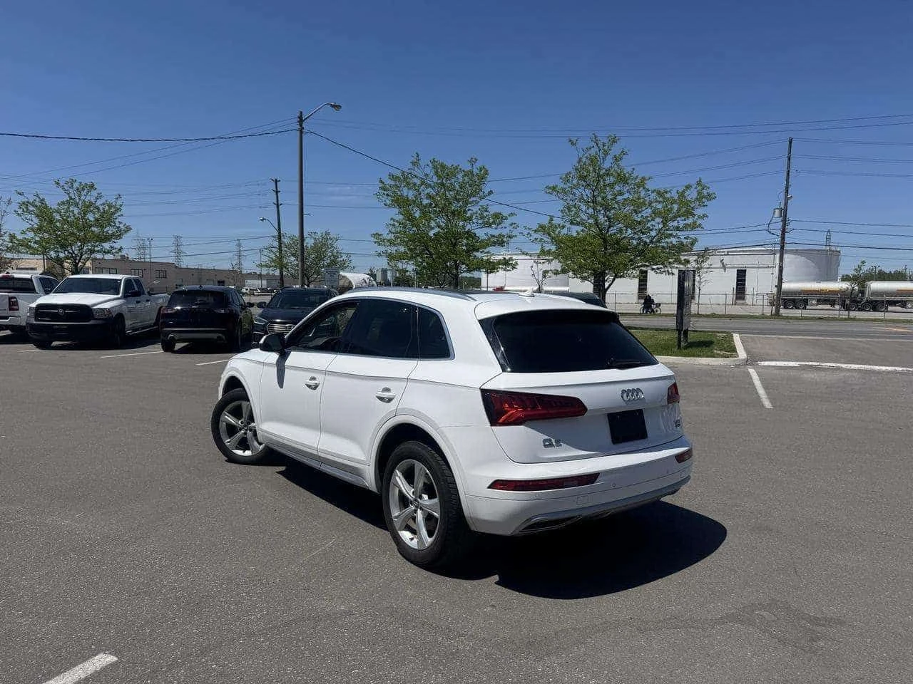 Audi Q5 * PROGRESSIV AWD LEATHER PAN/ROOF NAV B/SPOT CAMER, снимка 5 - Автомобили и джипове - 54915646