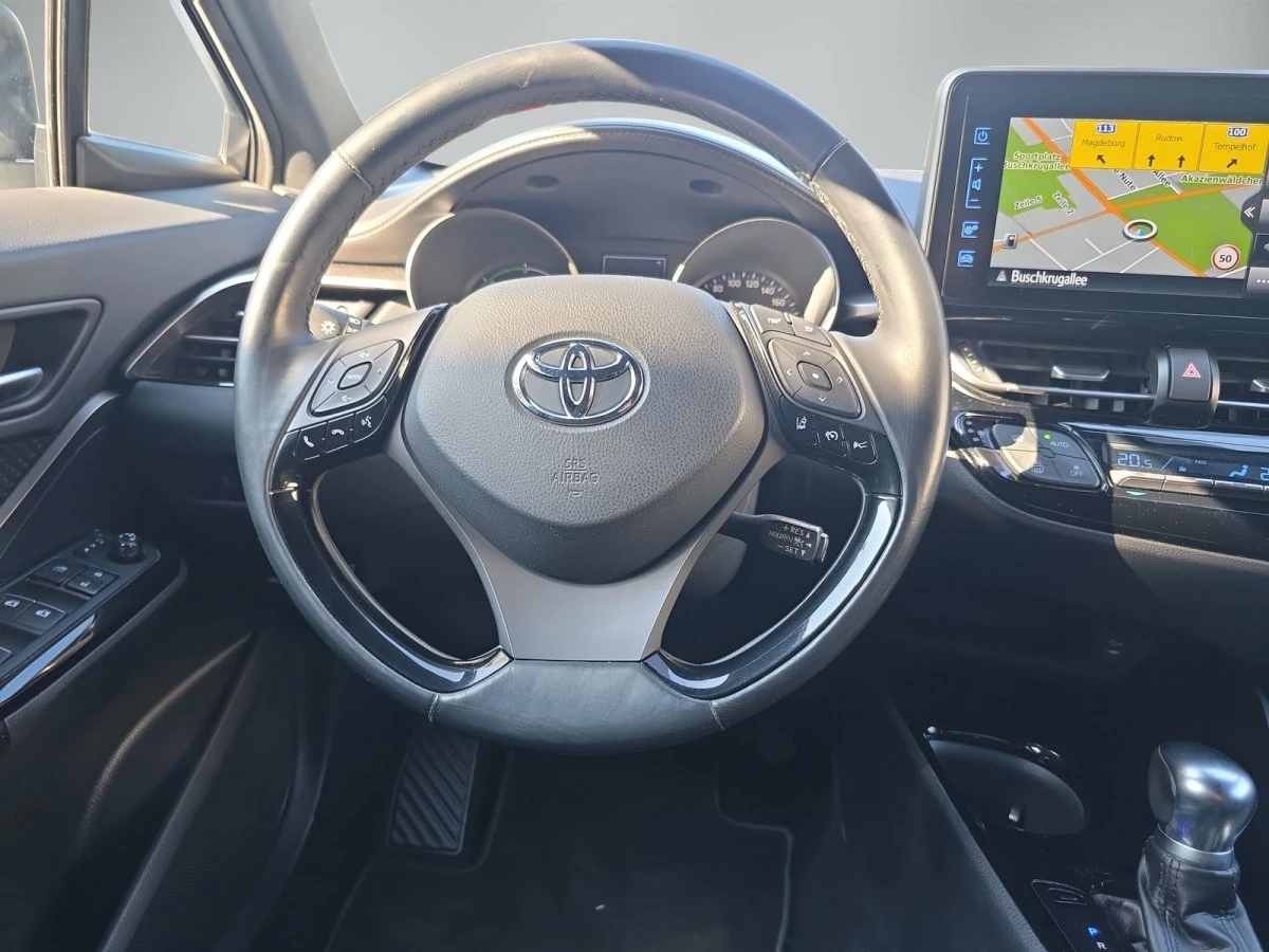 Toyota C-HR HYBRID | 69 000 км. | ГАРАНЦИЯ | , снимка 13 - Автомобили и джипове - 55842417