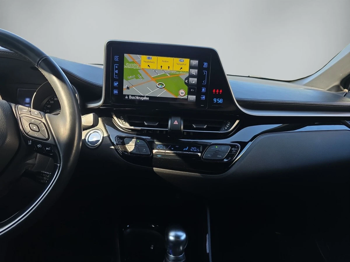 Toyota C-HR HYBRID | 69 000 км. | ГАРАНЦИЯ | , снимка 15 - Автомобили и джипове - 55842417