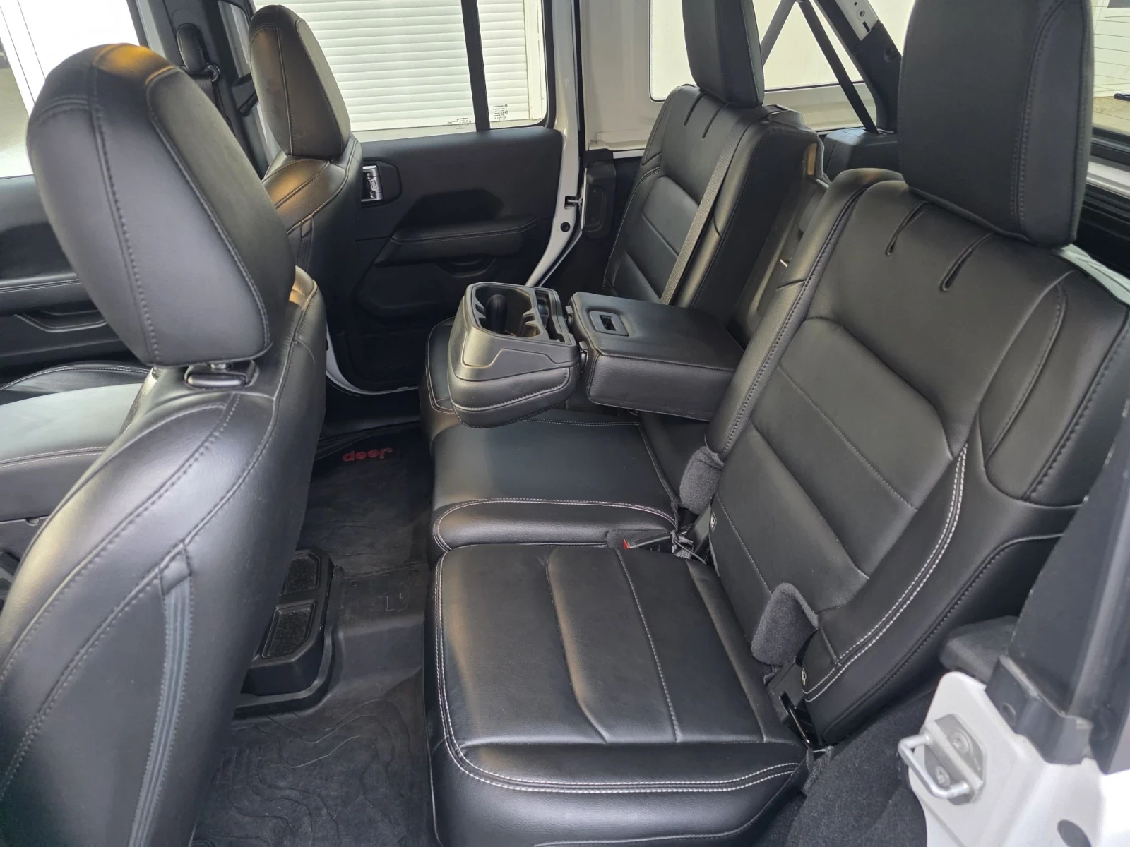 Jeep Wrangler, снимка 9 - Автомобили и джипове - 56432880