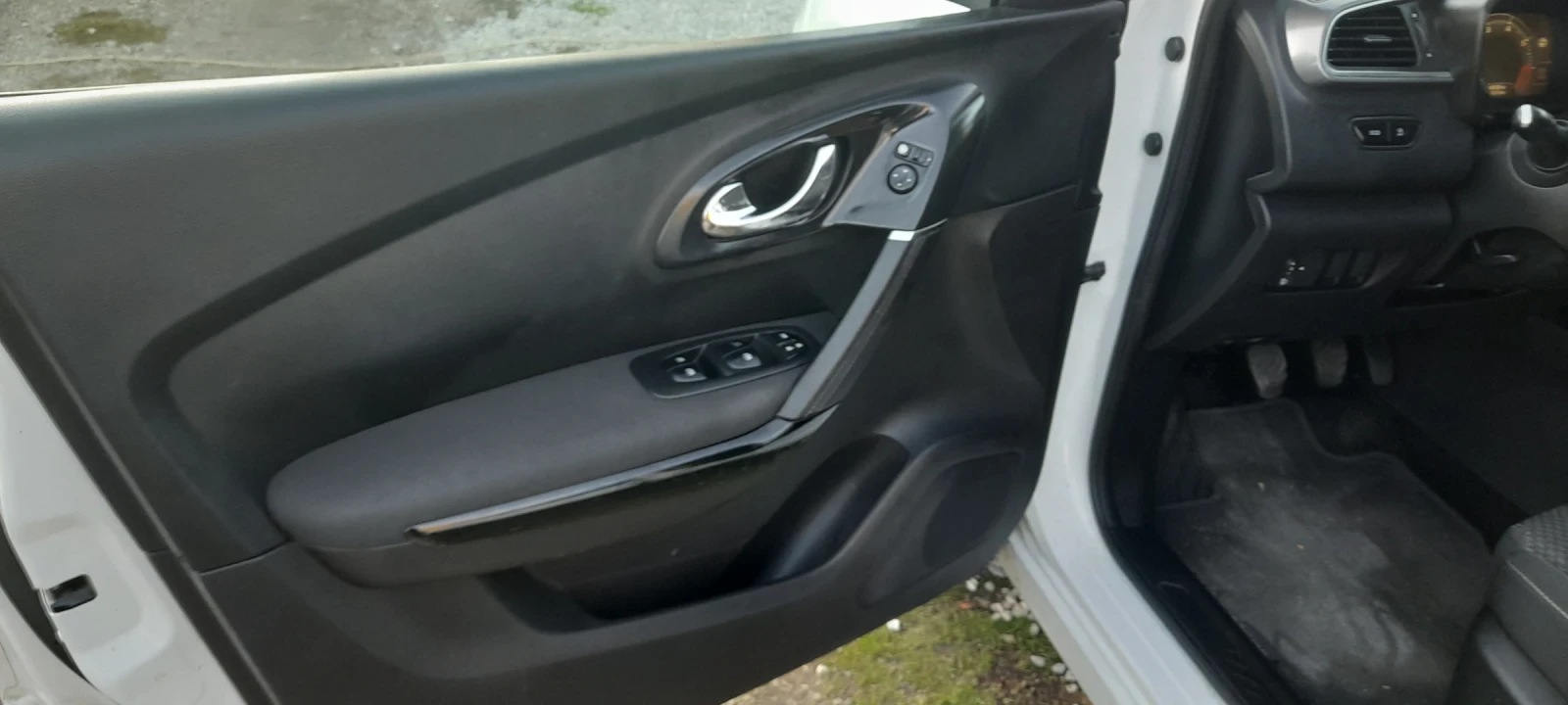 Renault Kadjar 1, 2, снимка 6 - Автомобили и джипове - 56731827