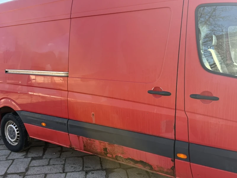 VW Crafter Макси, снимка 15 - Бусове и автобуси - 48937752