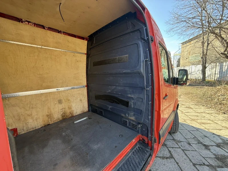 VW Crafter Макси, снимка 7 - Бусове и автобуси - 48937752