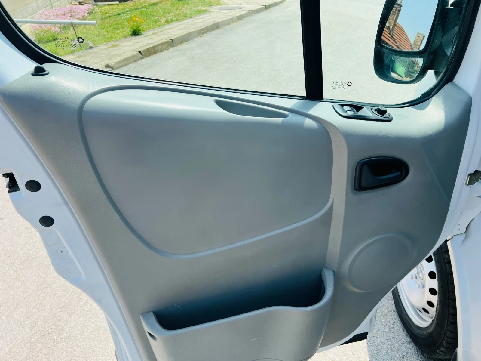 Renault Trafic 1.9 DCI  - изображение 9