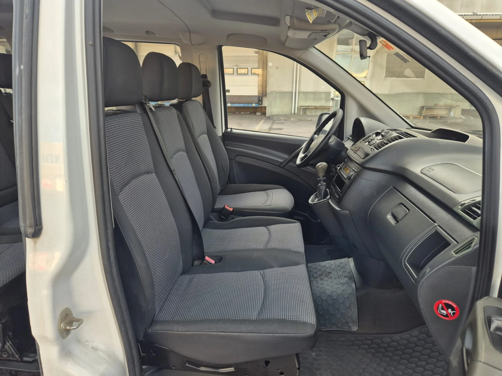 Mercedes-Benz Vito 113 CDI-9 Места-Климатик, снимка 9 - Бусове и автобуси - 55425826