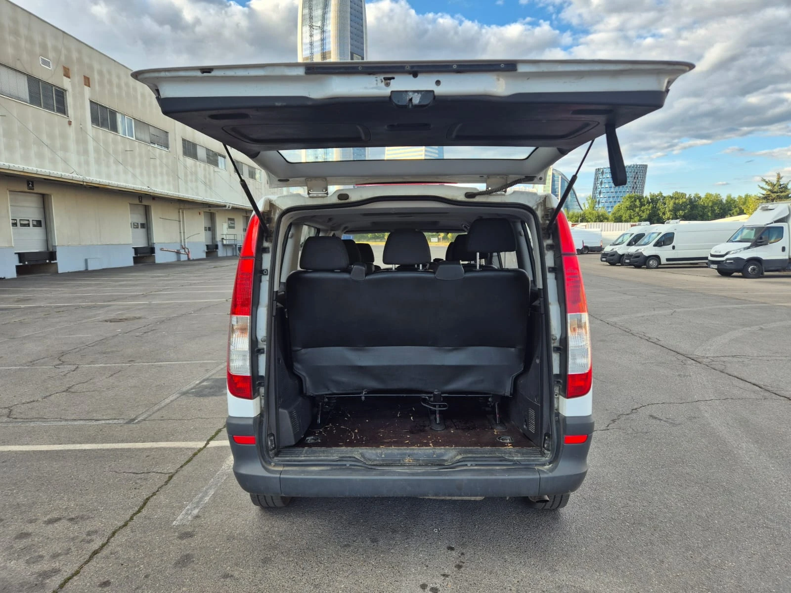 Mercedes-Benz Vito 113 CDI-9 Места-Климатик, снимка 7 - Бусове и автобуси - 55425826