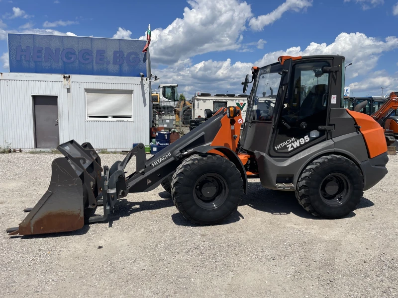 Челен товарач Hitachi ZW 95, снимка 3 - Индустриална техника - 50362127