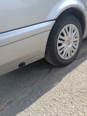 VW Passat Комби-3-Б4, снимка 4