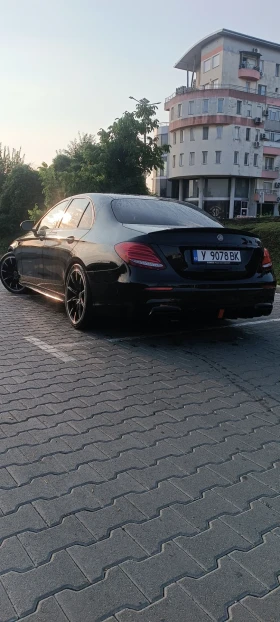 Mercedes-Benz E 200, снимка 8