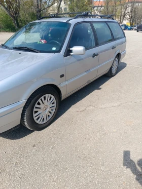 VW Passat Комби-3-Б4 - 2227 € / 4355.63 лв. - 41585747 2
