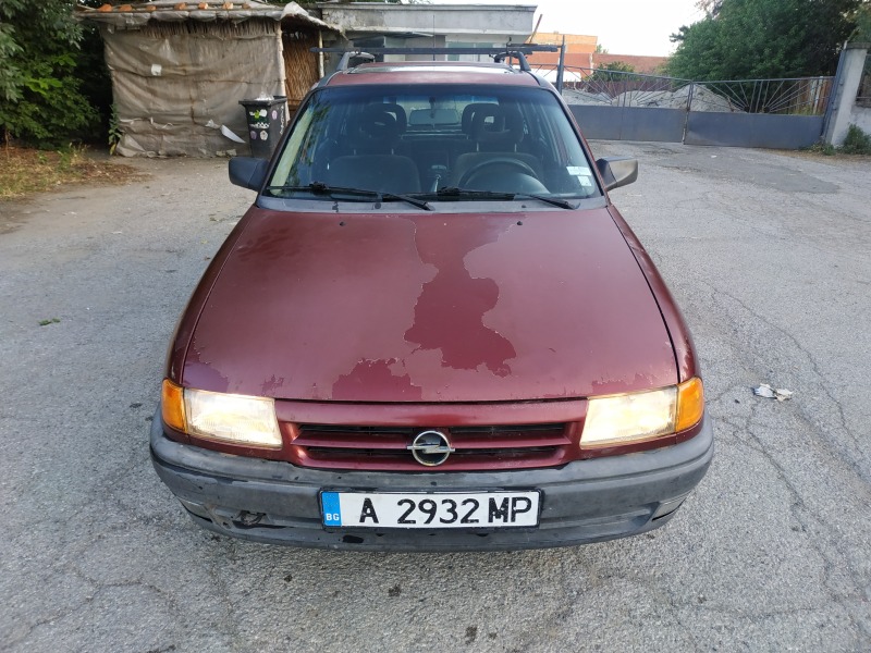 Opel Astra 1.6i с ГАЗ, снимка 2 - Автомобили и джипове - 46433729