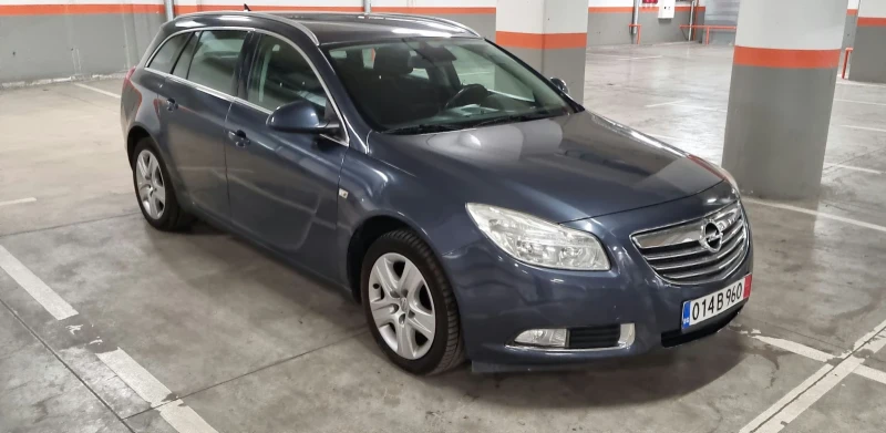 Opel Insignia 1.8i Сервизна история Евро 5, снимка 2 - Автомобили и джипове - 48347176