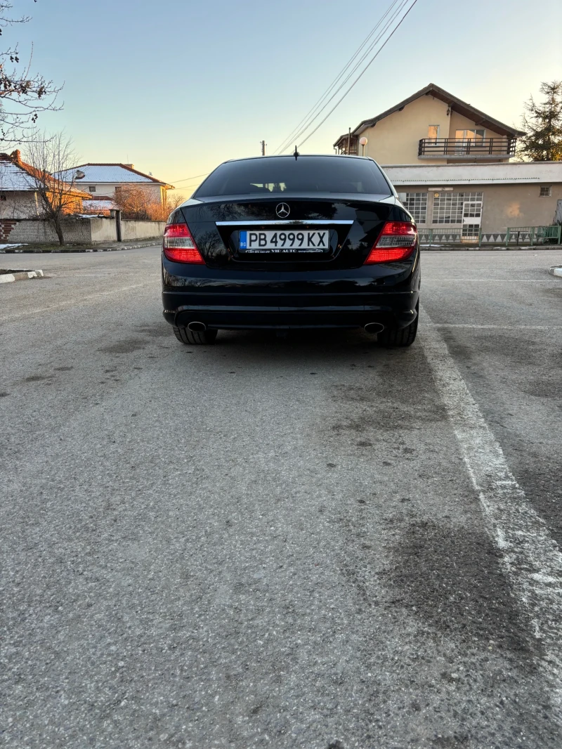 Mercedes-Benz C 320, снимка 8 - Автомобили и джипове - 48730751