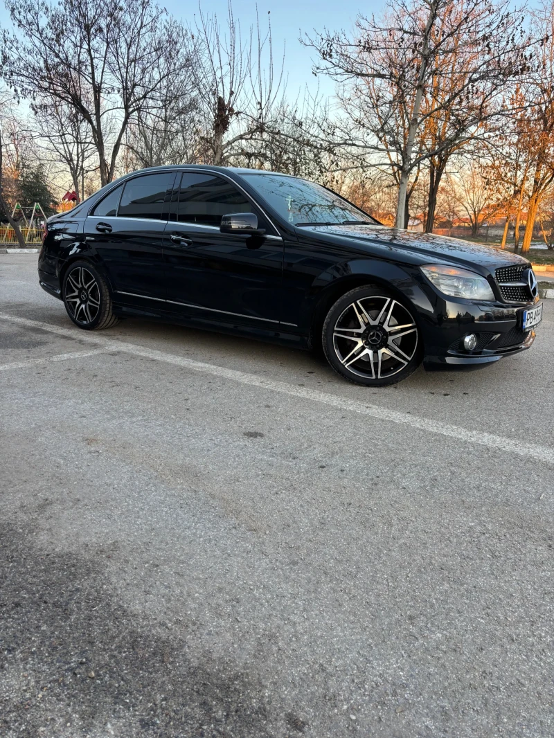 Mercedes-Benz C 320, снимка 2 - Автомобили и джипове - 48730751