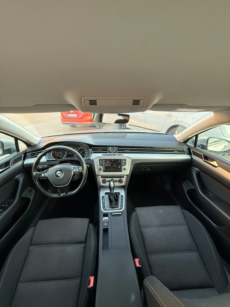 VW Passat 1.6 TDI сервизна история, снимка 11 - Автомобили и джипове - 48883511