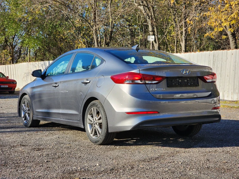 Hyundai Elantra 2.0, снимка 7 - Автомобили и джипове - 49596042