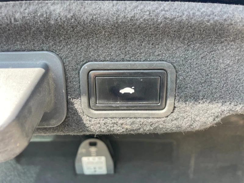 Audi A8 4.2 D/20  джанти/Много екстри, снимка 8 - Автомобили и джипове - 52710747