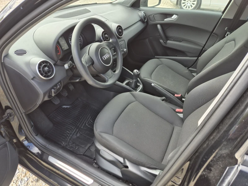 Audi A1 1.2!, снимка 5 - Автомобили и джипове - 52104281