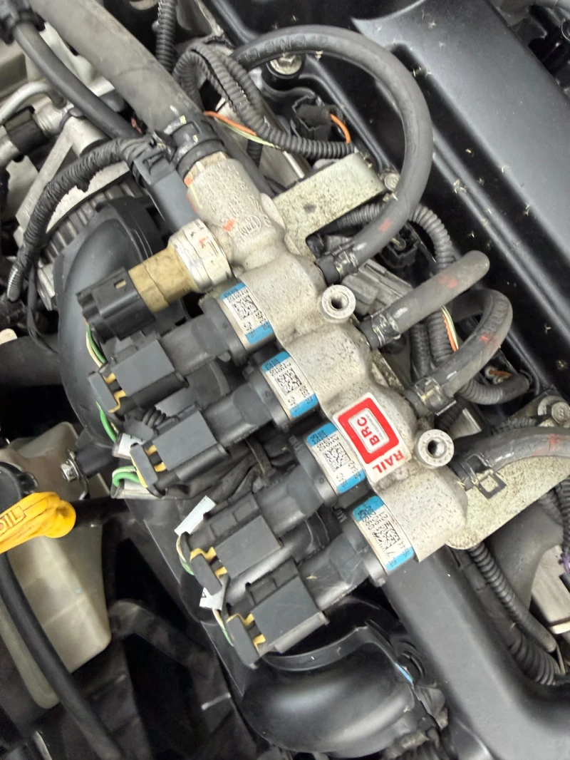 Hyundai I20 I20 bi-fuel BRC фабр Газ, снимка 14 - Автомобили и джипове - 52497880