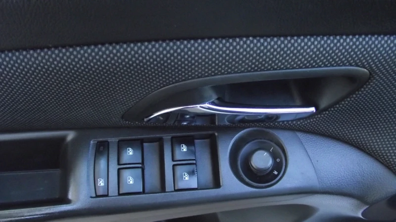 Chevrolet Cruze 2.0.d.163.k.c.6.speed.5.100 km., снимка 12 - Автомобили и джипове - 52890828