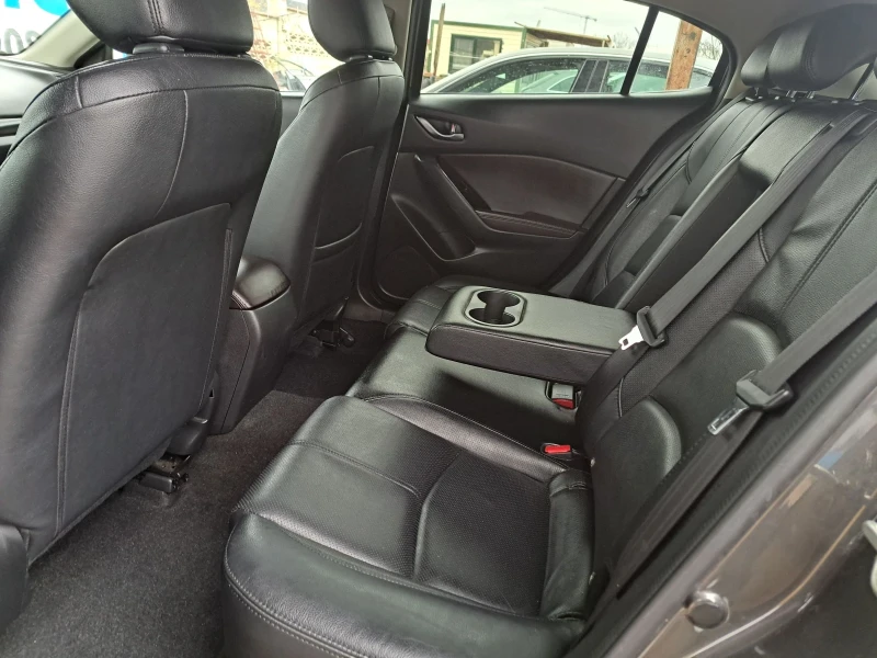 Mazda 3 2.0 i full , снимка 10 - Автомобили и джипове - 52895260