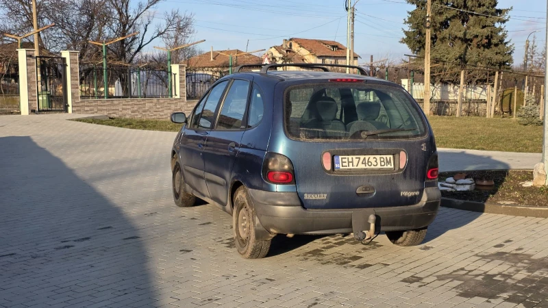 Renault Scenic, снимка 5 - Автомобили и джипове - 53404559