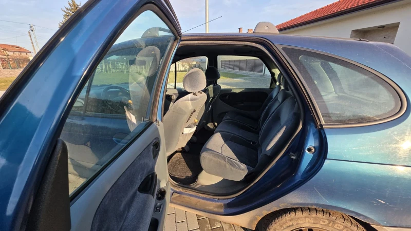 Renault Scenic, снимка 7 - Автомобили и джипове - 53404559